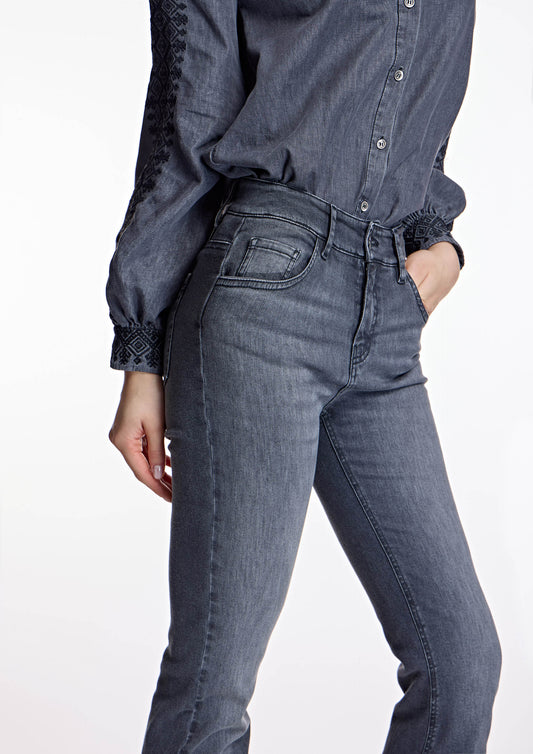 Pantalón ALBA CONDE denim gris