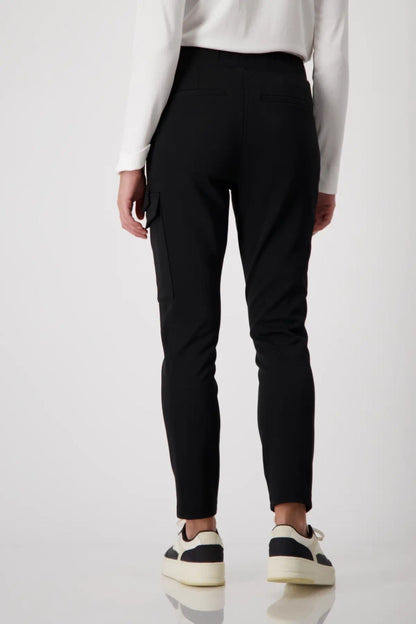 Pantalón MONARI en tejido canalé negro