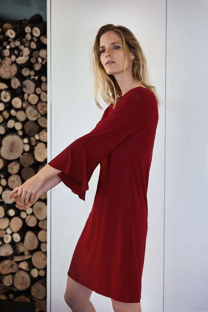 Maroon long-sleeved dress